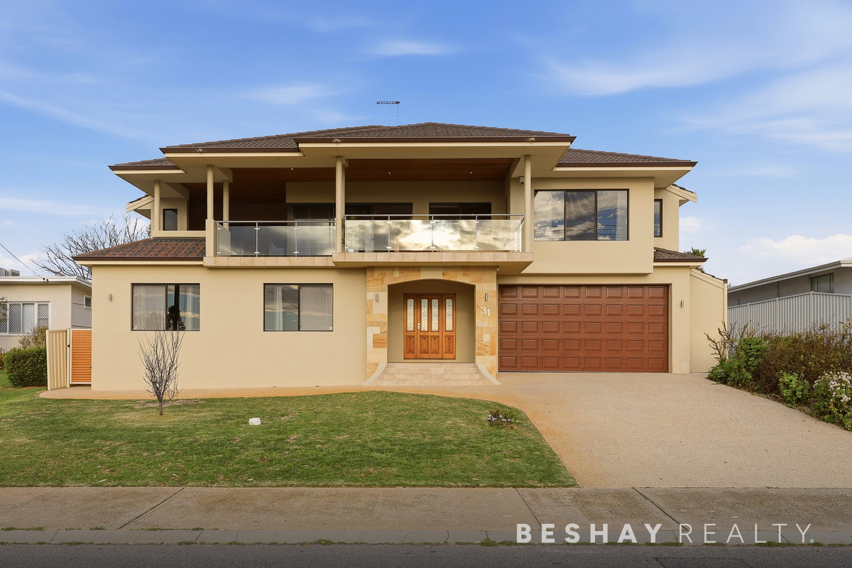 31 Janis Street, Halls Head WA 6210