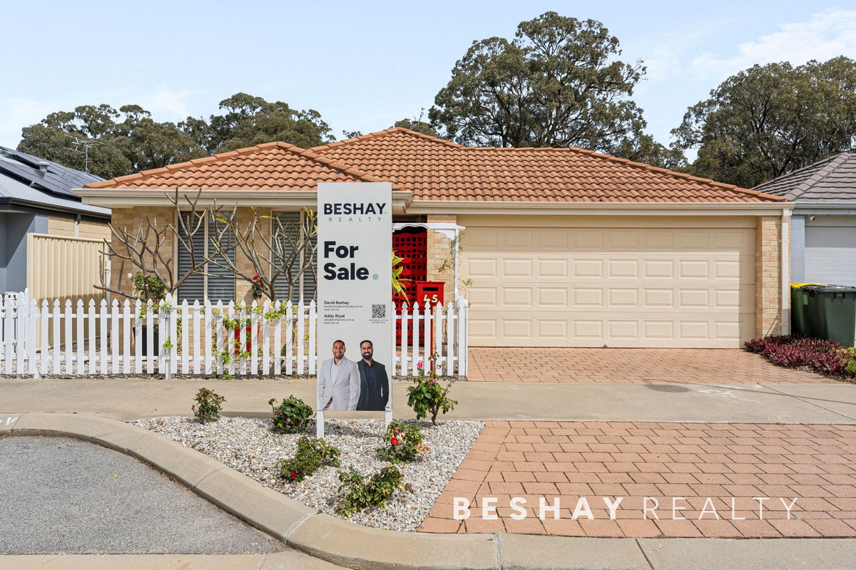 45 Warburton Trail, Lakelands WA 6180